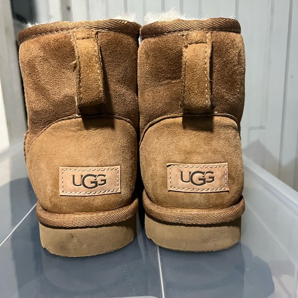 Classic Mini Ugg - Picture 2 of 6